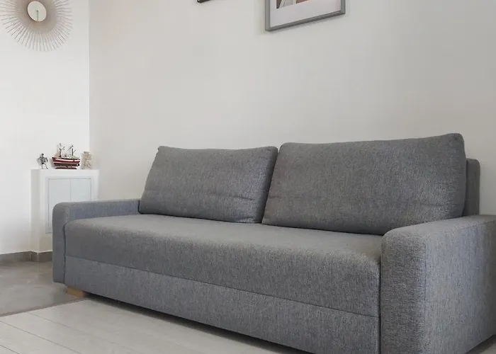 Luxury 2 Rooms Free Parking Air Conditioning Espresso Modern Bright View Full Complet Utilat