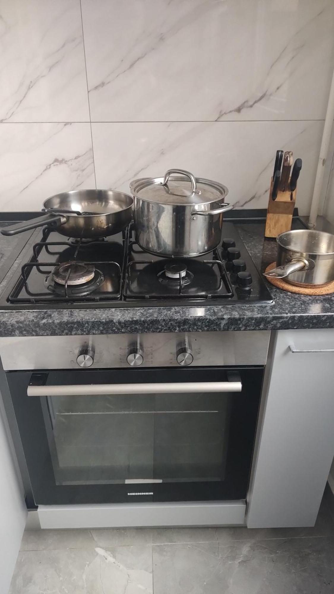 Luxury 2 Free Parking Air Conditioning Espresso Modern Bright View Full Complet Utilat Apartment *
